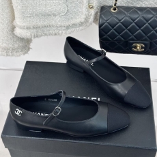 Chanel Low Shoes